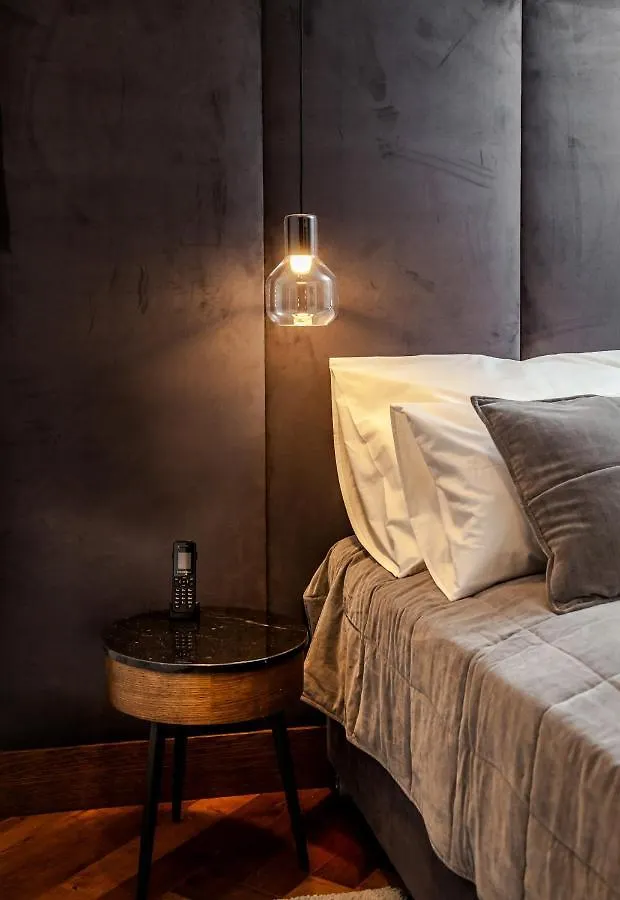 Budapest Eye Luxury Suites Hotel